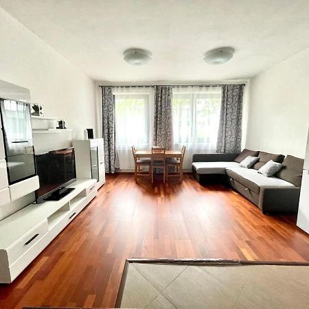 Centrum Park Apartment+ Прага Экстерьер фото
