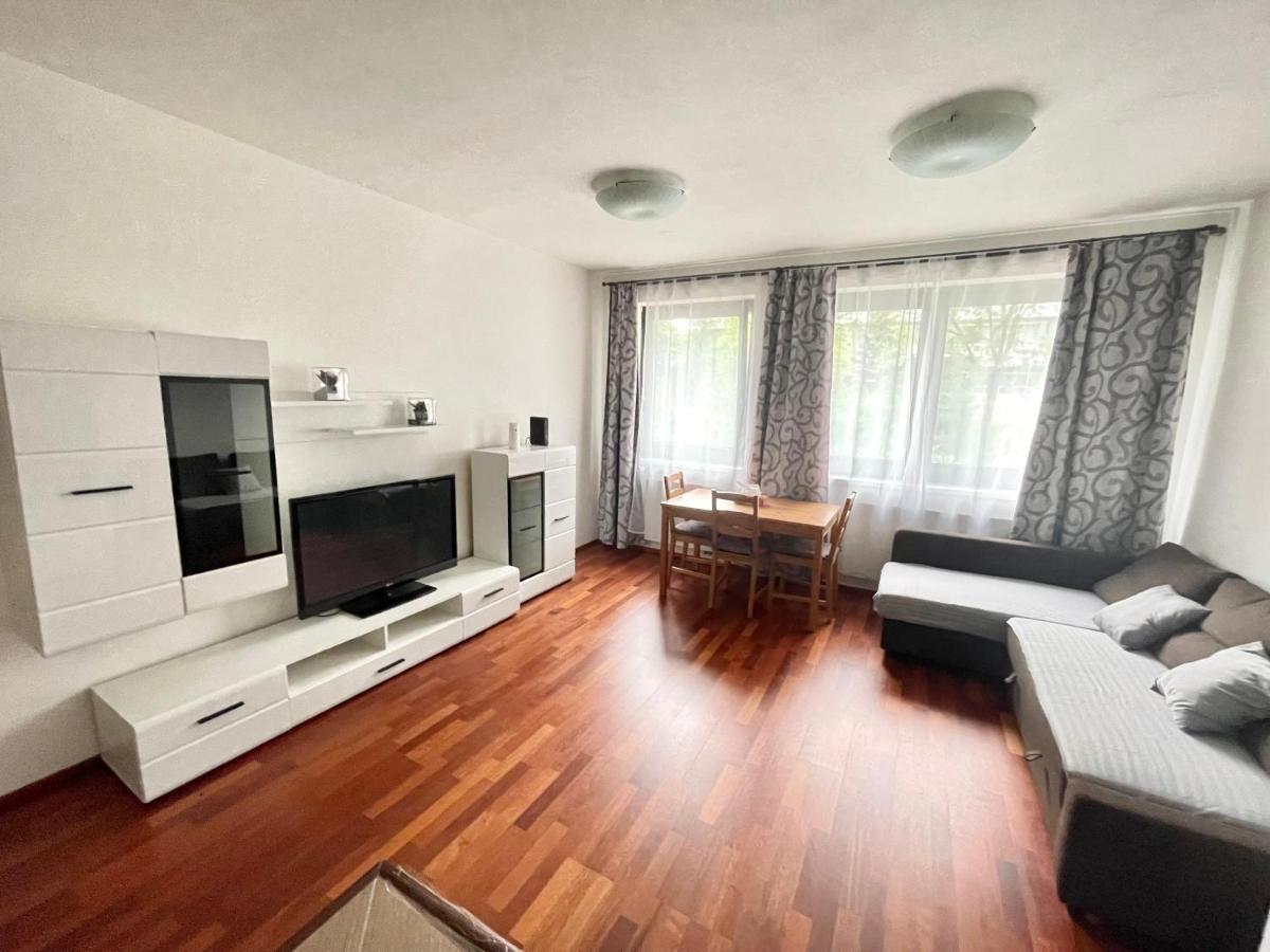 Centrum Park Apartment+ Прага Экстерьер фото