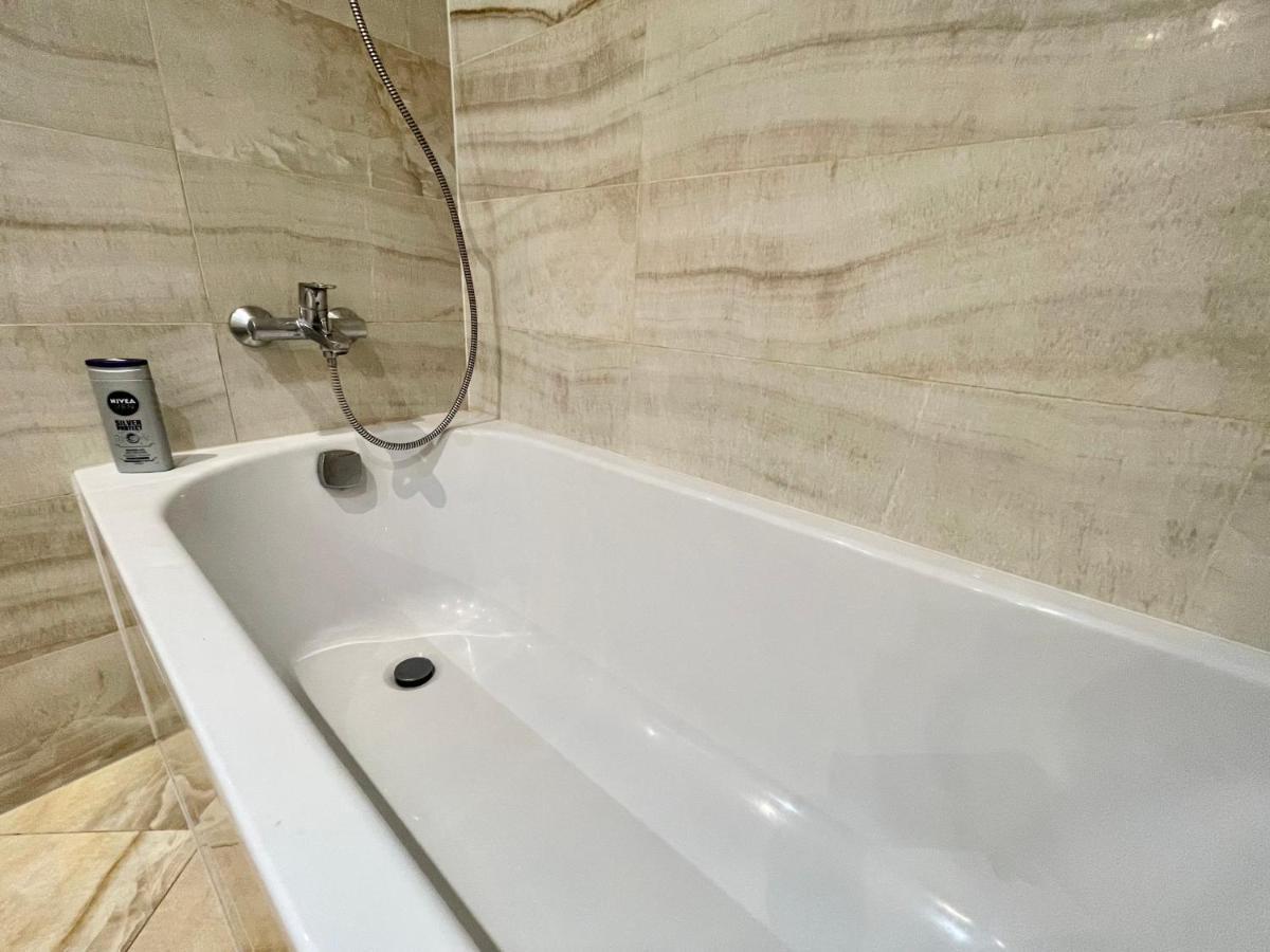 Centrum Park Apartment+ Прага Экстерьер фото